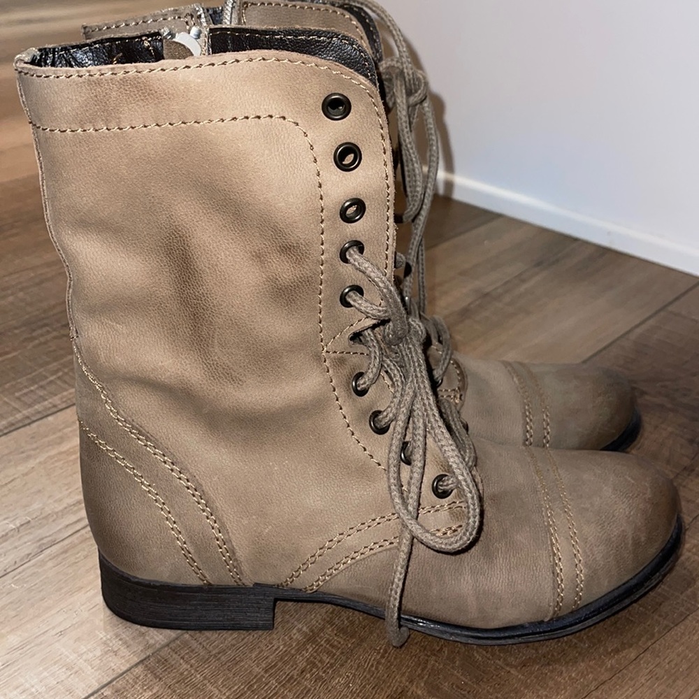 Steve Madden Troopa Combat Boots